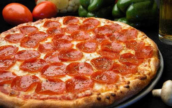 پیتزا پپرونی